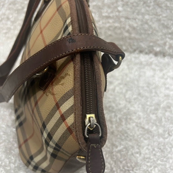 Burberry Nova Check Women’s Handbag - Picture 9 of 15